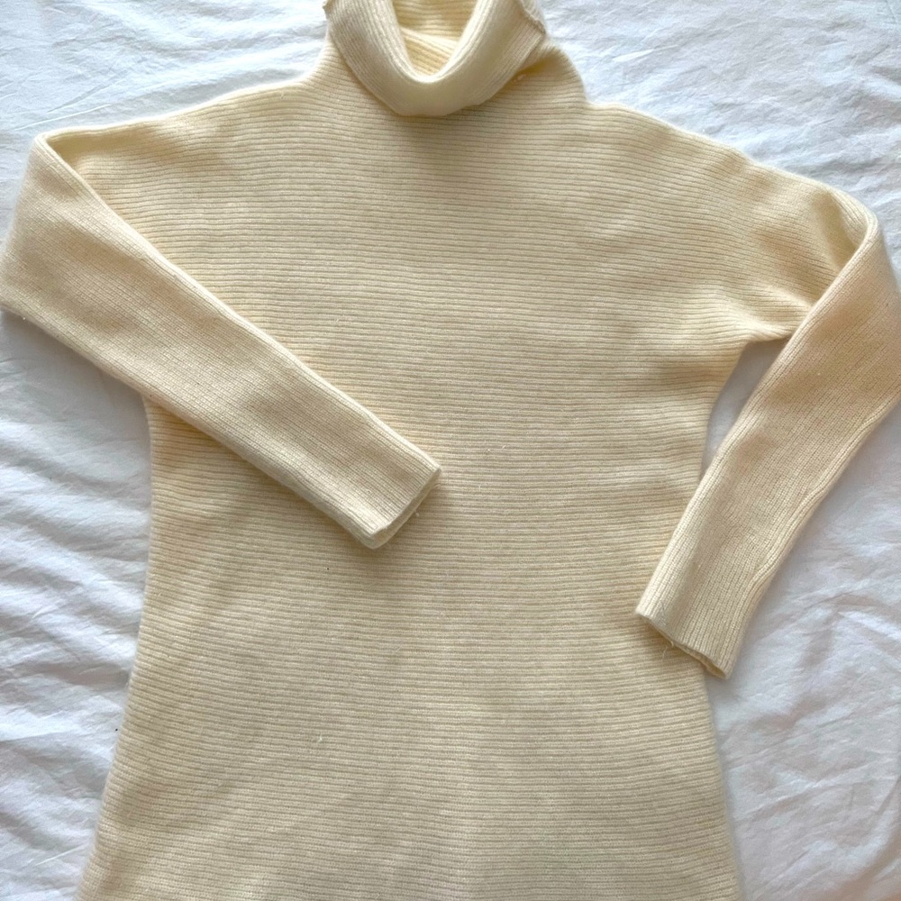 Cashmere sweater